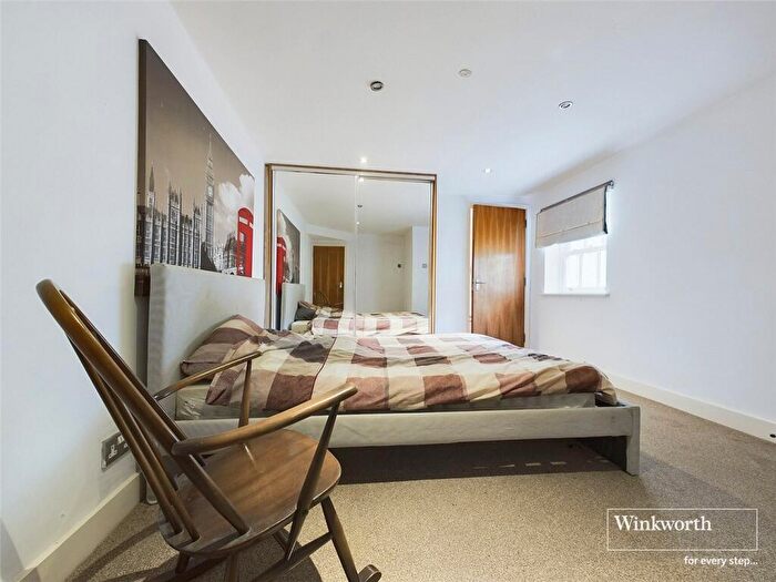 1 Bedroom Apartment For Sale In Thomsons Yard, Southampton Street, Reading, Berkshire, RG1