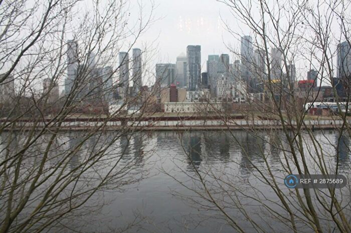 2 Bedroom Flat To Rent In Ringwood Gardens, London, E14