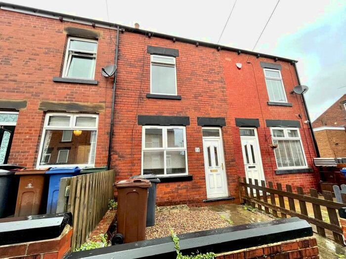 2 Bedroom Property To Rent In John Street, Wombwell, Barnsley, S73