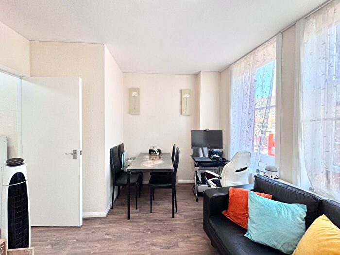 1 Bedroom Flat To Rent In High Road, London, N22