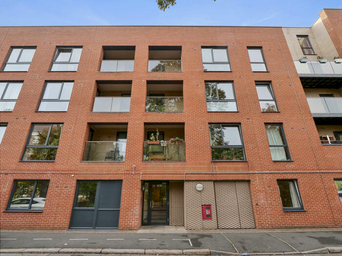 1 Bedroom Apartment To Rent In Marlow Court, SE8