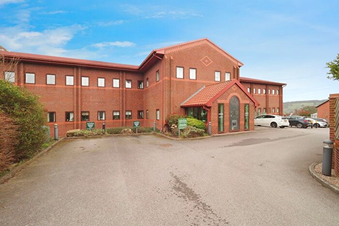 2 Bedroom Flat For Sale In Springwood Gardens, Belper, DE56