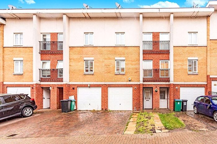 4 Bedroom Terraced House To Rent In The Gateway, Watford, Hertfordshire, WD18