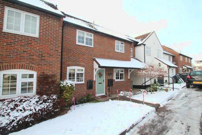 3 Bedroom House To Rent In Chapel Street, Hemel Hempstead, HP2