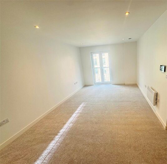2 Bedroom Flat To Rent In Ordsall Lane, Salford, Greater Manchester, M5