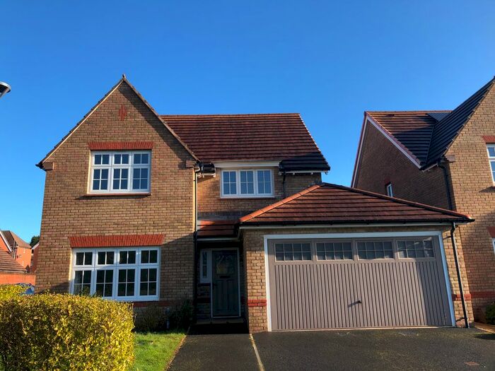 4 Bedroom Detached House To Rent In Tokesen Drive, Exeter, EX4