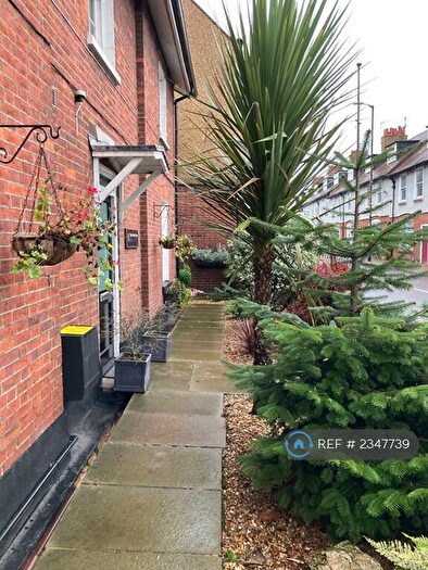 1 Bedroom Flat To Rent In May Clarke House, St. Albans, AL3