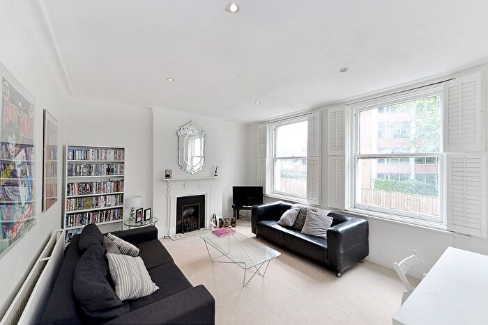 3 Bedroom Flat To Rent In Hurlingham Mansions, Fulham, London, SW6