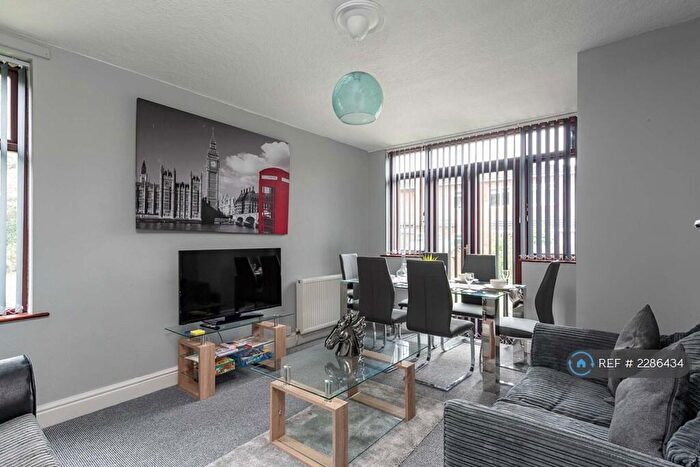 4 Bedroom Semi-Detached House To Rent In Frankpledge Road, Coventry, CV3