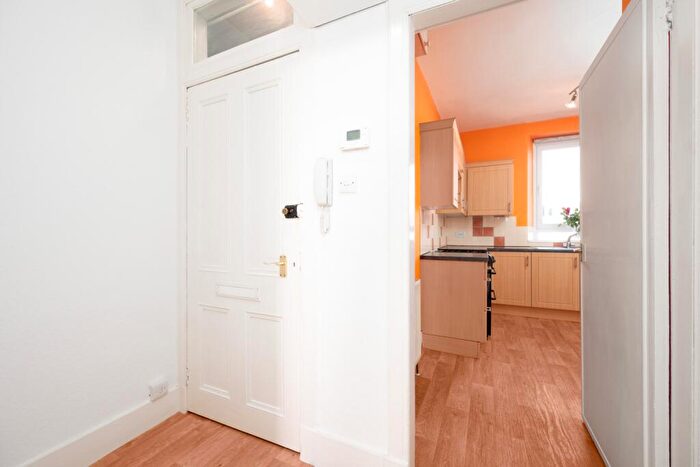 1 Bedroom Flat For Sale In Chestnut Row, Aberdeen, Aberdeen, AB25