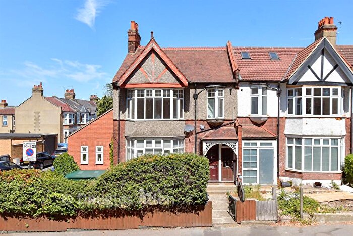 1 Bedroom Flat For Sale In Forest Road, Walthamstow, E17