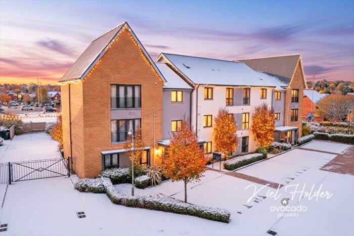 2 Bedroom Flat For Sale In Tidman Road, Reading, RG2