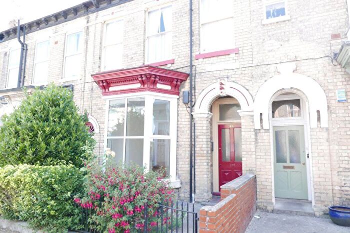 Flat To Rent In Flat, Albany Street, Spring Bank, HU3