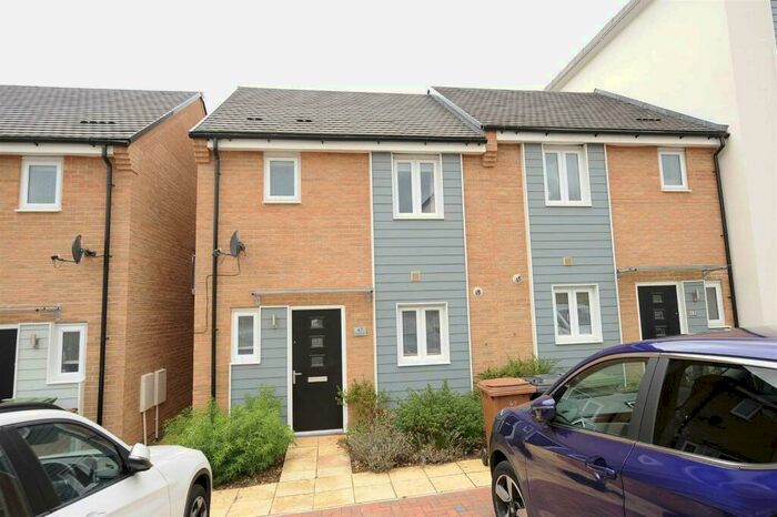2 Bedroom Terraced House To Rent In Waterside Road, Wellingborough, NN8