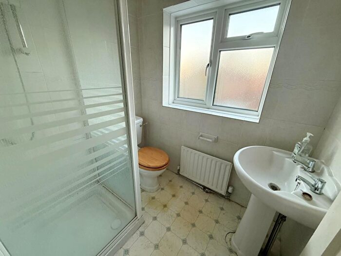 3 Bedroom End Of Terrace House For Sale In Bradbourne Vale Road, Sevenoaks, Kent, TN13