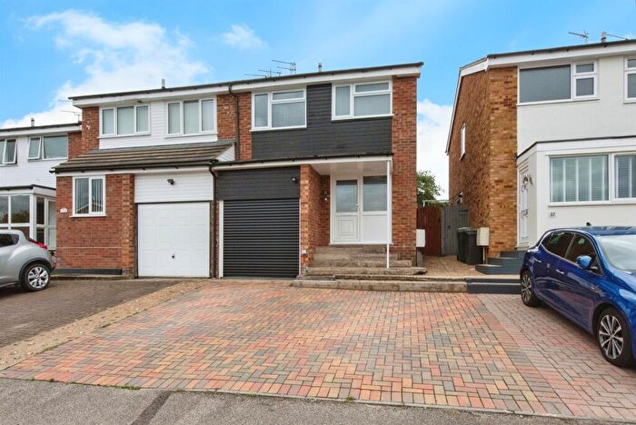 3 Bedroom Semi-Detached House For Sale In Wayside Close, Stowmarket, IP14