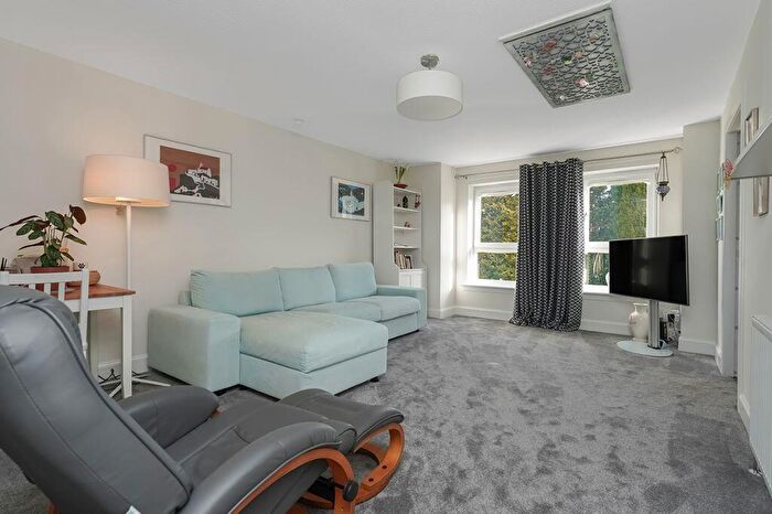 2 Bedroom Flat For Sale In D'Arcy Crescent, Mayfield, Dalkeith, EH22