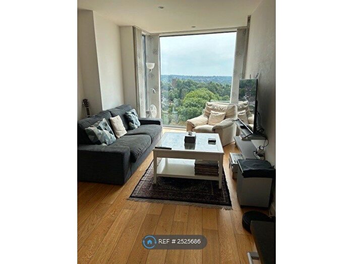 2 Bedroom Flat To Rent In Altitude, East Croydon, CR0