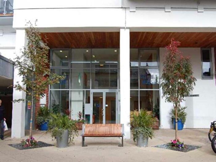 2 Bedroom Apartment To Rent In Becket House, New Road, CM14