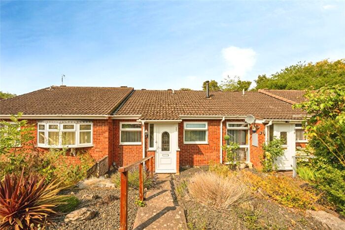 2 Bedroom Bungalow For Sale In Hughes Close, Woodloes Park, Warwick, CV34