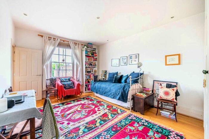 Studio To Rent In Leigham Court Road, Streatham Hill, London, SW16