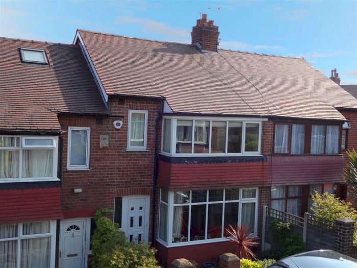 3 Bedroom Property To Rent In Featherbank Mount, LS18