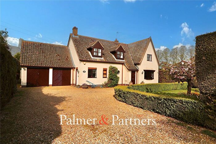 4 Bedroom Detached House For Sale In School Close, Norton, Bury St. Edmunds, Suffolk, IP31