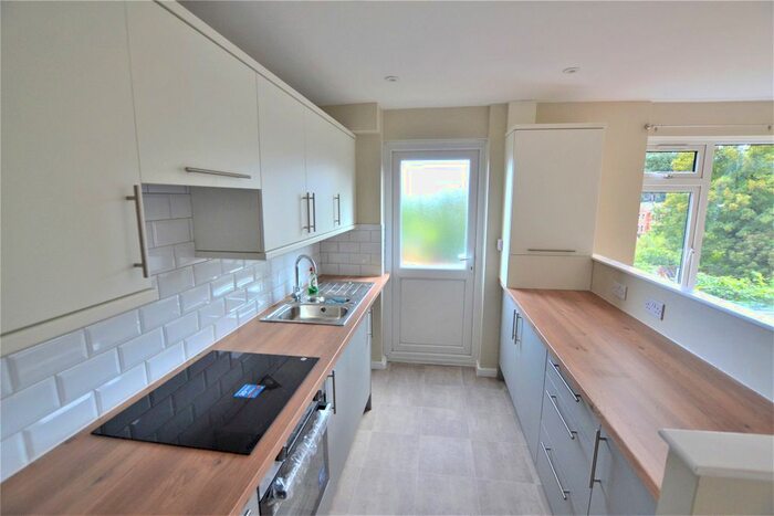 3 Bedroom Terraced House To Rent In Belle Vue Close, Stroud, Gloucestershire, GL5