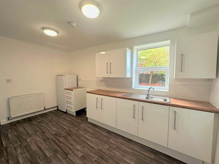 3 Bedroom Semi-Detached House To Rent In Talbot Road, Blackpool, FY3