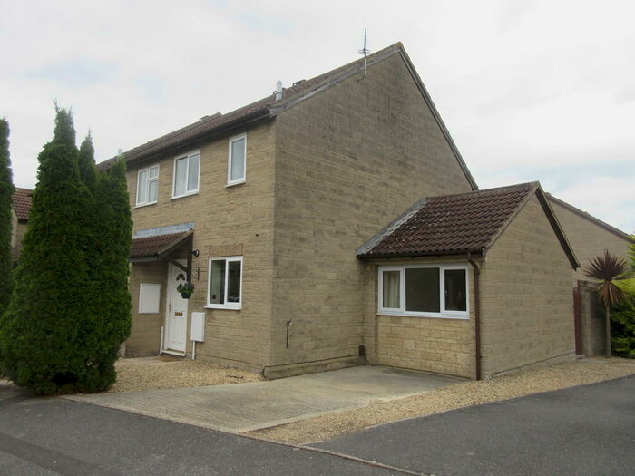 3 Bedroom End Of Terrace House To Rent In Wellesley Close, Bowerhill, SN12