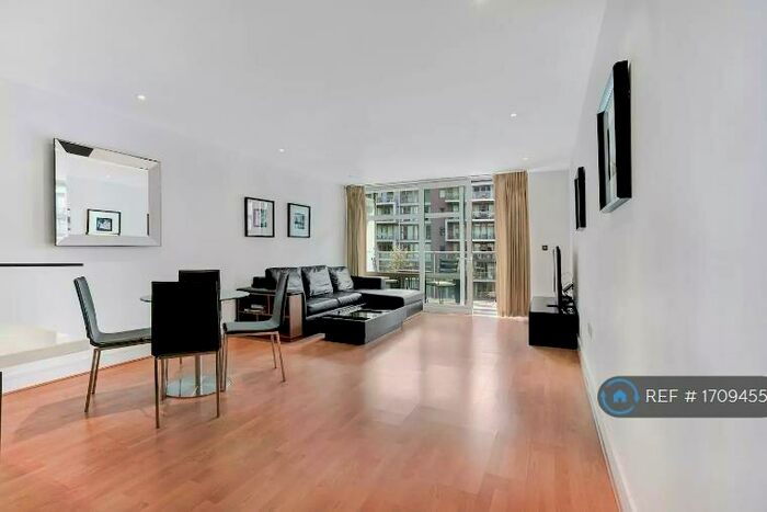 2 Bedroom Flat To Rent In Howard Building, London, SW11