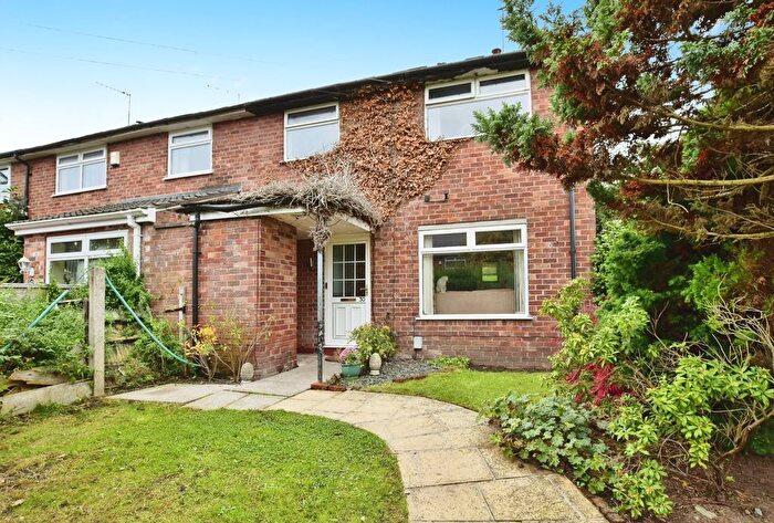 3 Bedroom Semi-detached House For Sale In Twinnies Road, Wilmslow, Cheshire, SK9