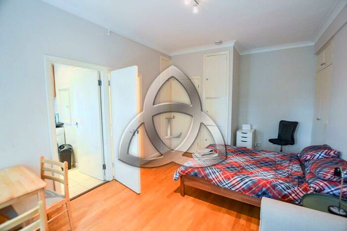 Studio To Rent In Euston Road, NW1