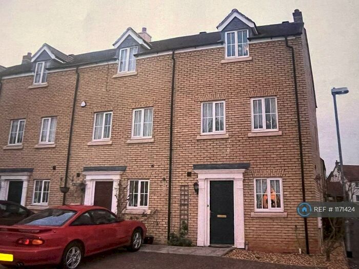 4 Bedroom End Of Terrace House To Rent In Alexander Chase, Ely, CB6
