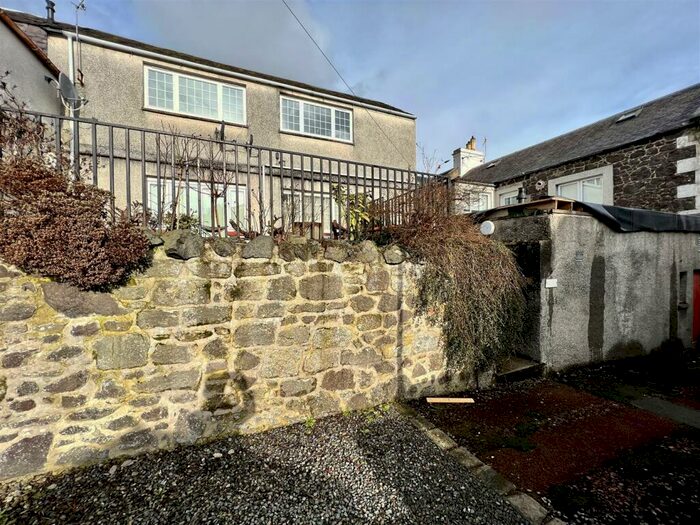 2 Bedroom Flat For Sale In Mitchell Knowe, Biggar, ML12
