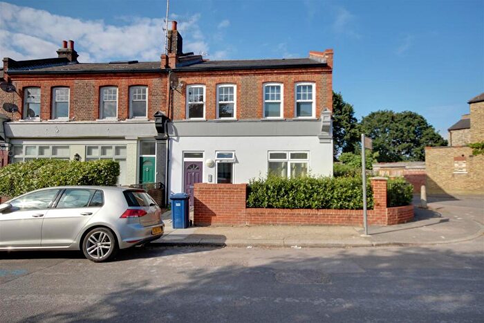 1 Bedroom Flat To Rent In Wetherill Road, London, N10