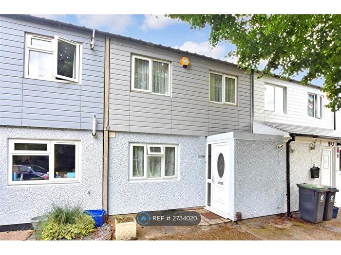 4 Bedroom Terraced House To Rent In Limes Avenue, Chigwell, IG7