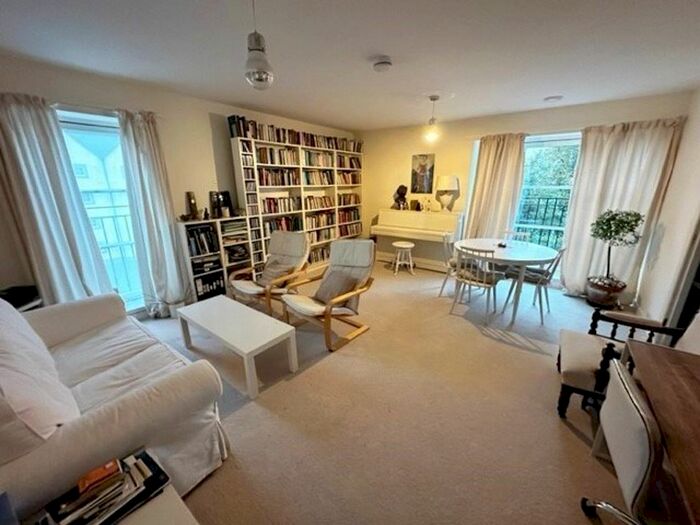 2 Bedroom Flat To Rent In Scholars Gate, St Andrews, Fife, KY16