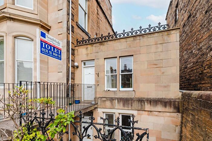 2 Bedroom Flat To Rent In Mayfield Gardens, Edinburgh, EH9