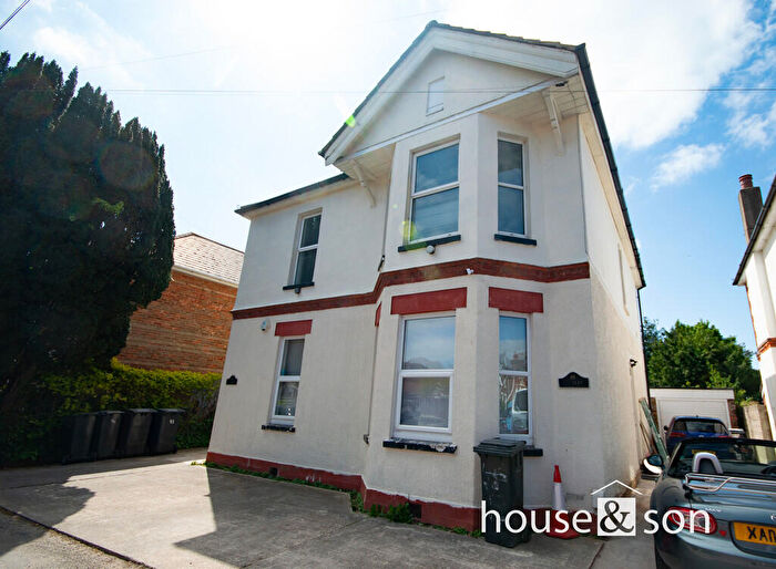 3 Bedroom Apartment To Rent In Hankinson Road, Winton, BH9