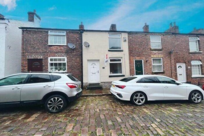 2 Bedroom Terraced House To Rent In Pierce Street, Macclesfield, SK11