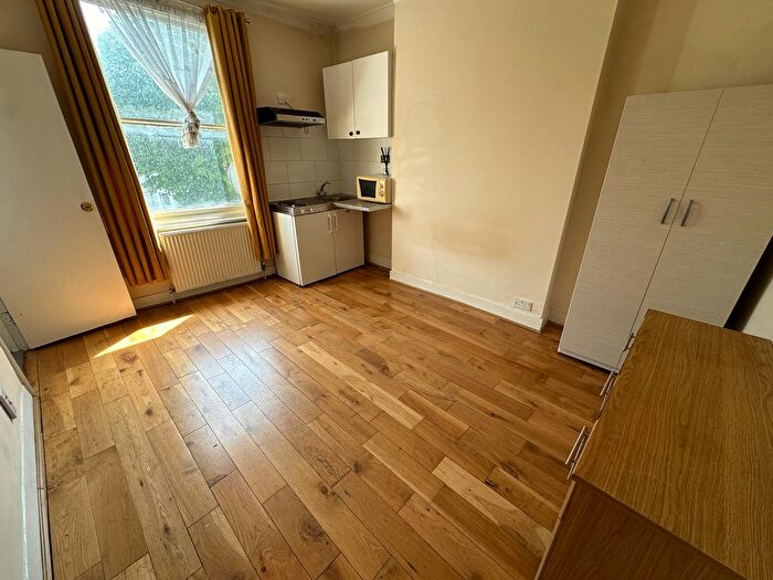 Studio To Rent In St. Stephens Avenue, London, W12