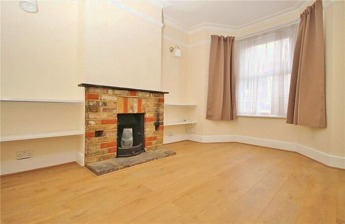 2 Bedroom End Of Terrace House To Rent In Staines Road West, Sunbury-On-Thames, Surrey, TW16