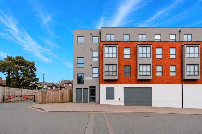2 Bedroom Apartment For Sale In Kings Court, Little King Street, East Grinstead, RH19