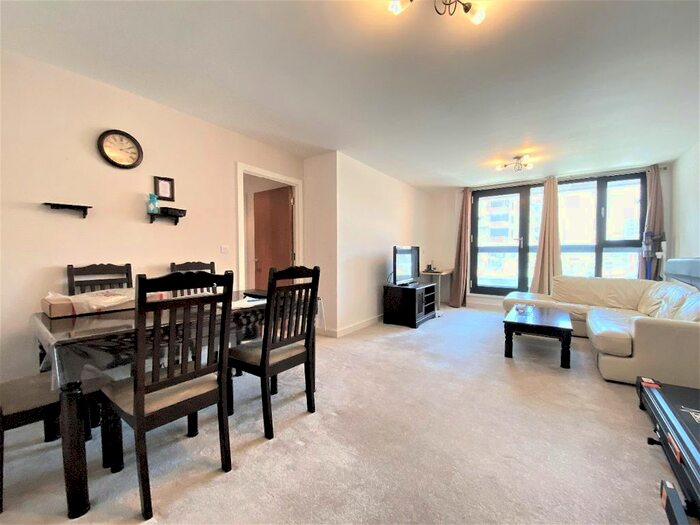 2 Bedroom Flat To Rent In Sphere Building, Canning Town, E16