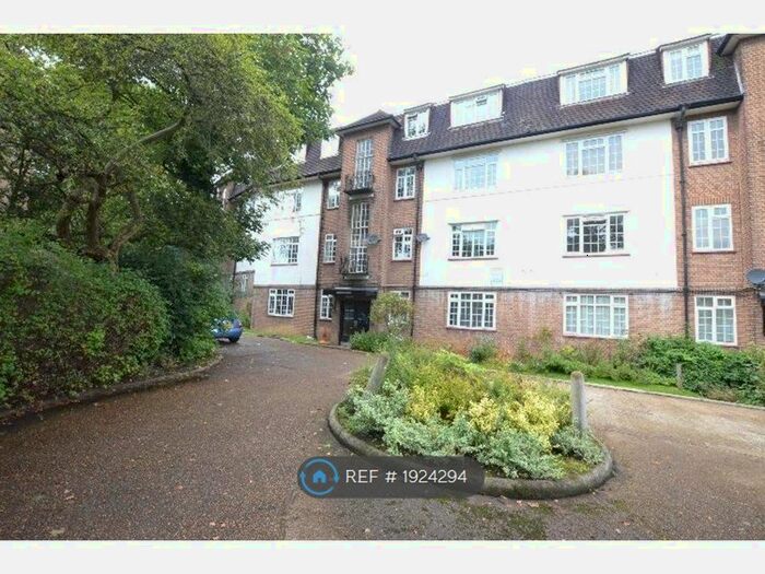 1 Bedroom Flat To Rent In Vale Lodge, Forest Hill, SE23