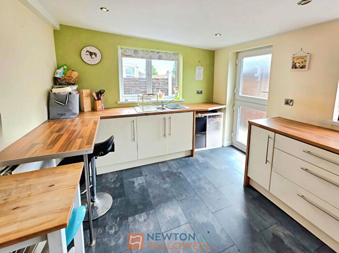 3 Bedroom Terraced House For Sale In Portland Street, New Houghton, NG19