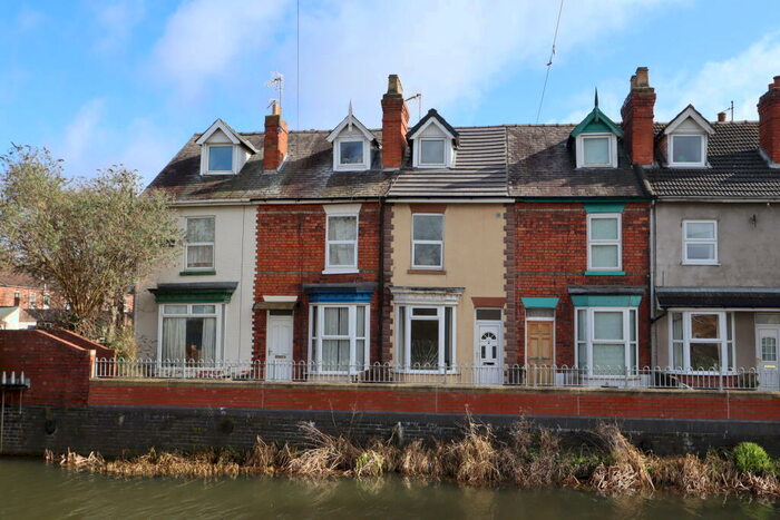 2 Bedroom Terraced House To Rent In Eastern Terrace, Lincoln, LN5