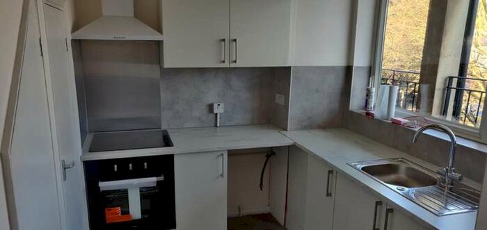 3 Bedroom Duplex Flat To Rent In Woodville Close, London SE3