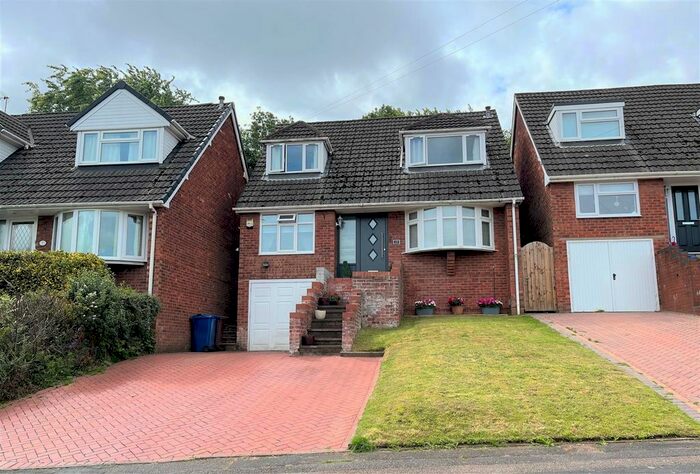 4 Bedroom Detached House For Sale In Farm Close, Rugeley, WS15
